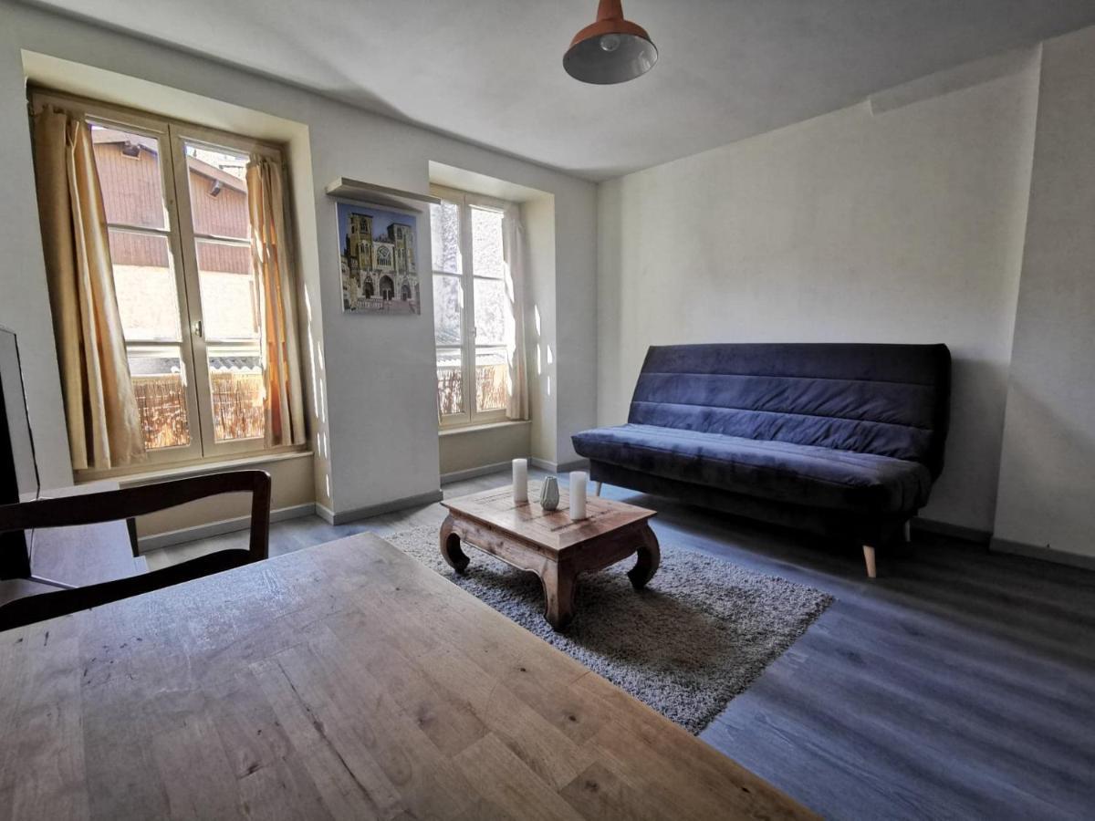 Charmant T2, Proche Gare Apartment เวียน ภายนอก รูปภาพ