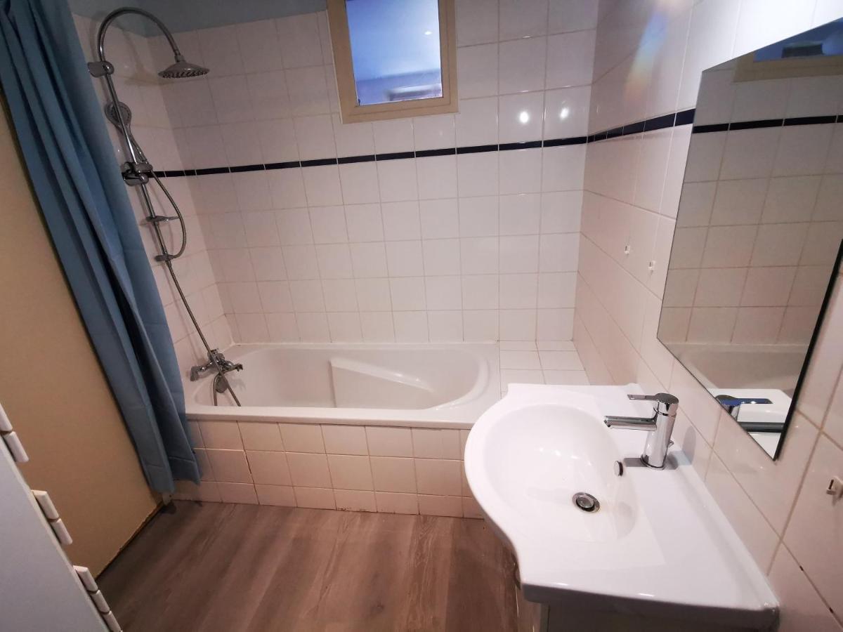 Charmant T2, Proche Gare Apartment เวียน ภายนอก รูปภาพ