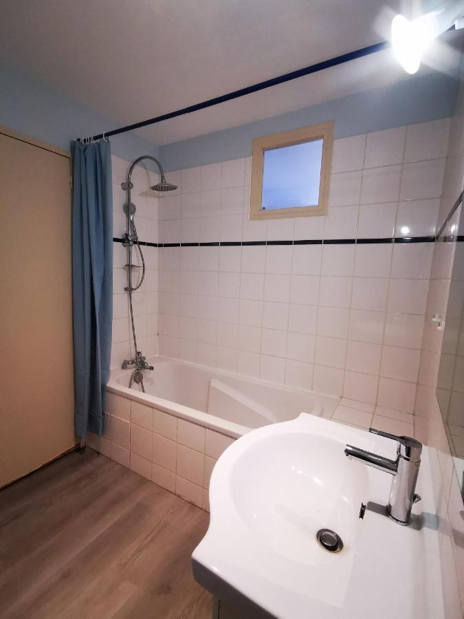 Charmant T2, Proche Gare Apartment เวียน ภายนอก รูปภาพ
